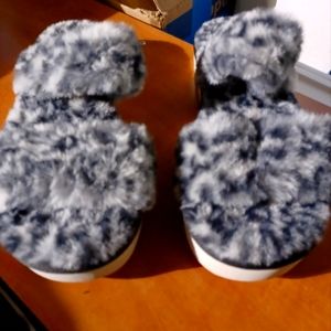 Ugg slipper sandals